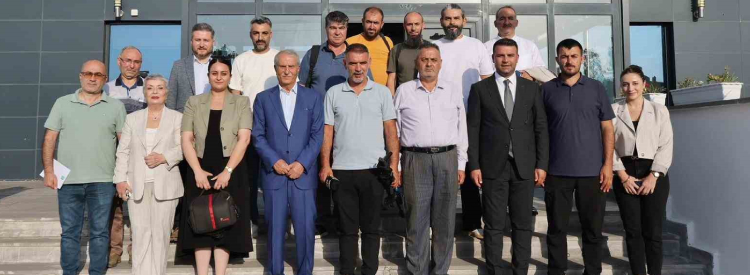 IC Holding Yönetim Kurulu Başkanı İbrahim Çeçen, Ağrı’da Gazetecilerle Bir Araya Geldi