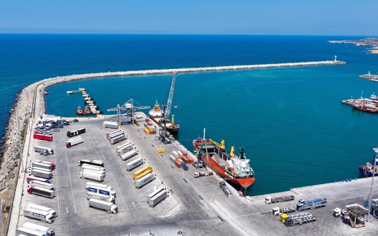KARASUPORT PORT 1